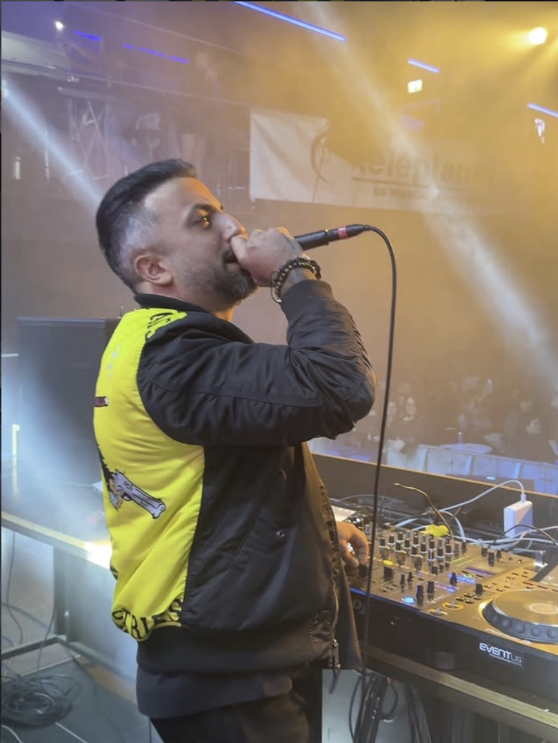 Live - DJ Baris